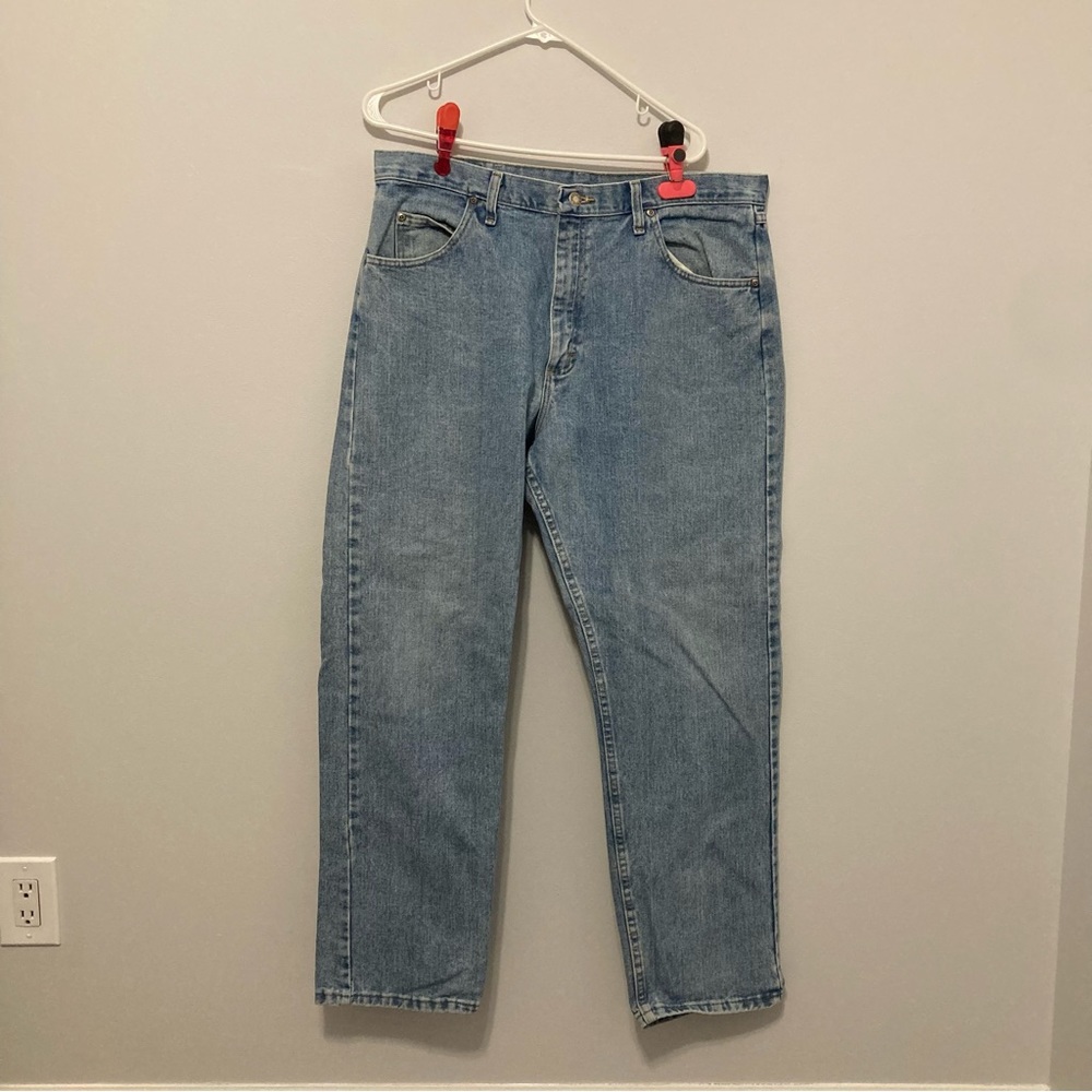 Wrangler Men's Light Wash Jeans Size 38X32